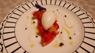 ディオールのテーブル ウェアでピエール・エルメ・パリのスイーツが楽しめる「カフェ ディオール バイ ピエール・エルメ」が日本初出店!