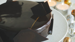 今年のメゾンカカオのクリスマスケーキは5層仕立てのチョコ尽くしのケーキ!